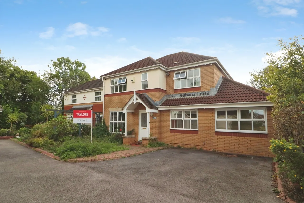 5 bed house for sale — Lascelles Drive, Pontprennau, Cardiff, CF23