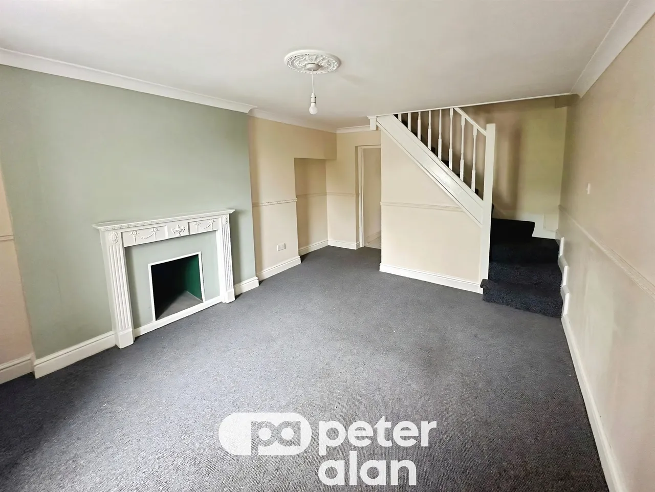 Commercial Street, Maesteg, CF34, photo 2