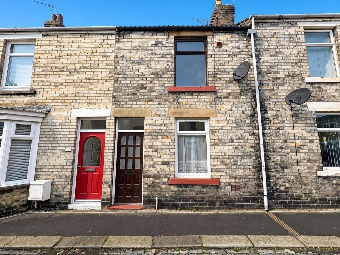 2 bed house to rent, Gladstone Street, Crook, DL15