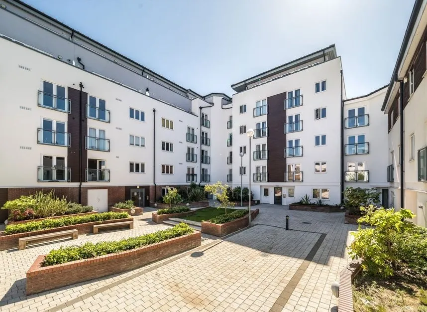 2 bed flat for sale — Stane Grove, Clapham, SW9