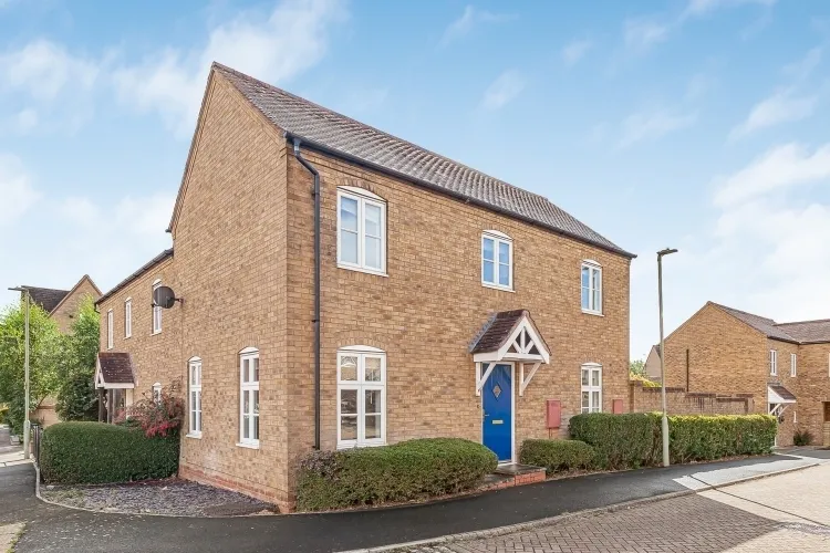 3 bed house to rent, Ashmead Road, Banbury, OX16