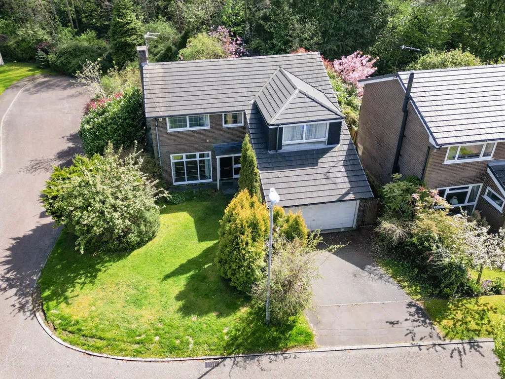 4 bed house for sale — Harwin Close, Rochdale OL12 7UY