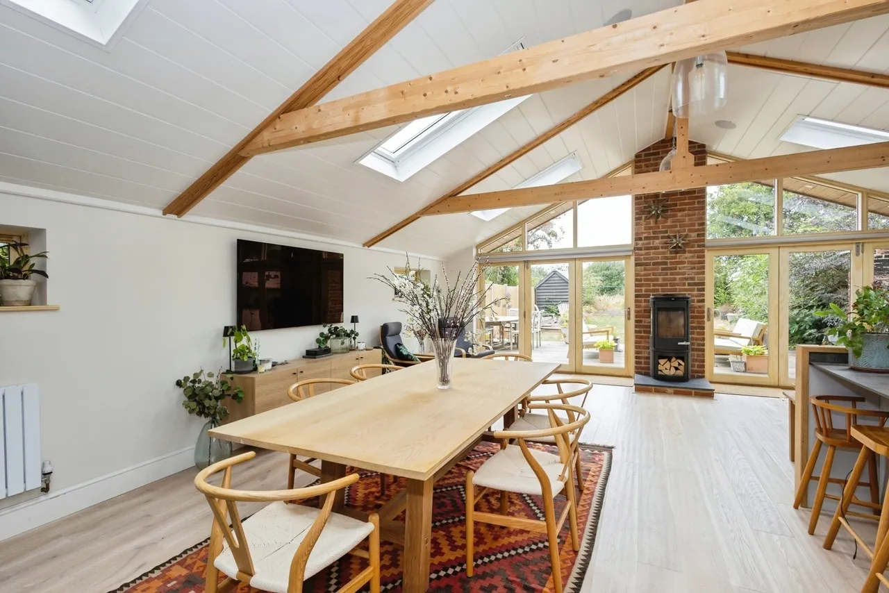 St. Marys Road, Hayling Island, PO11, photo 6