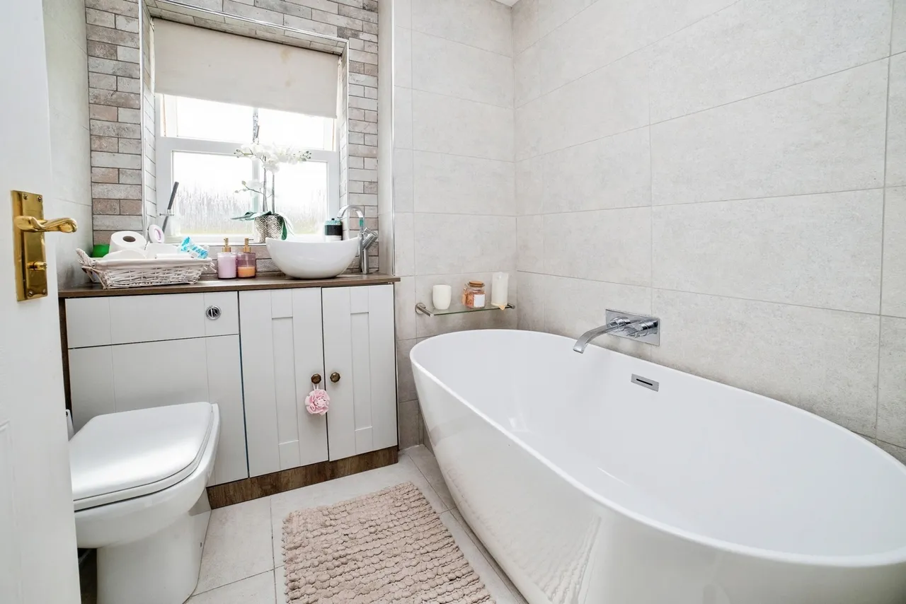 Coalfield Close, Sutton-in-Ashfield, Nottinghamshire, NG17, photo 16