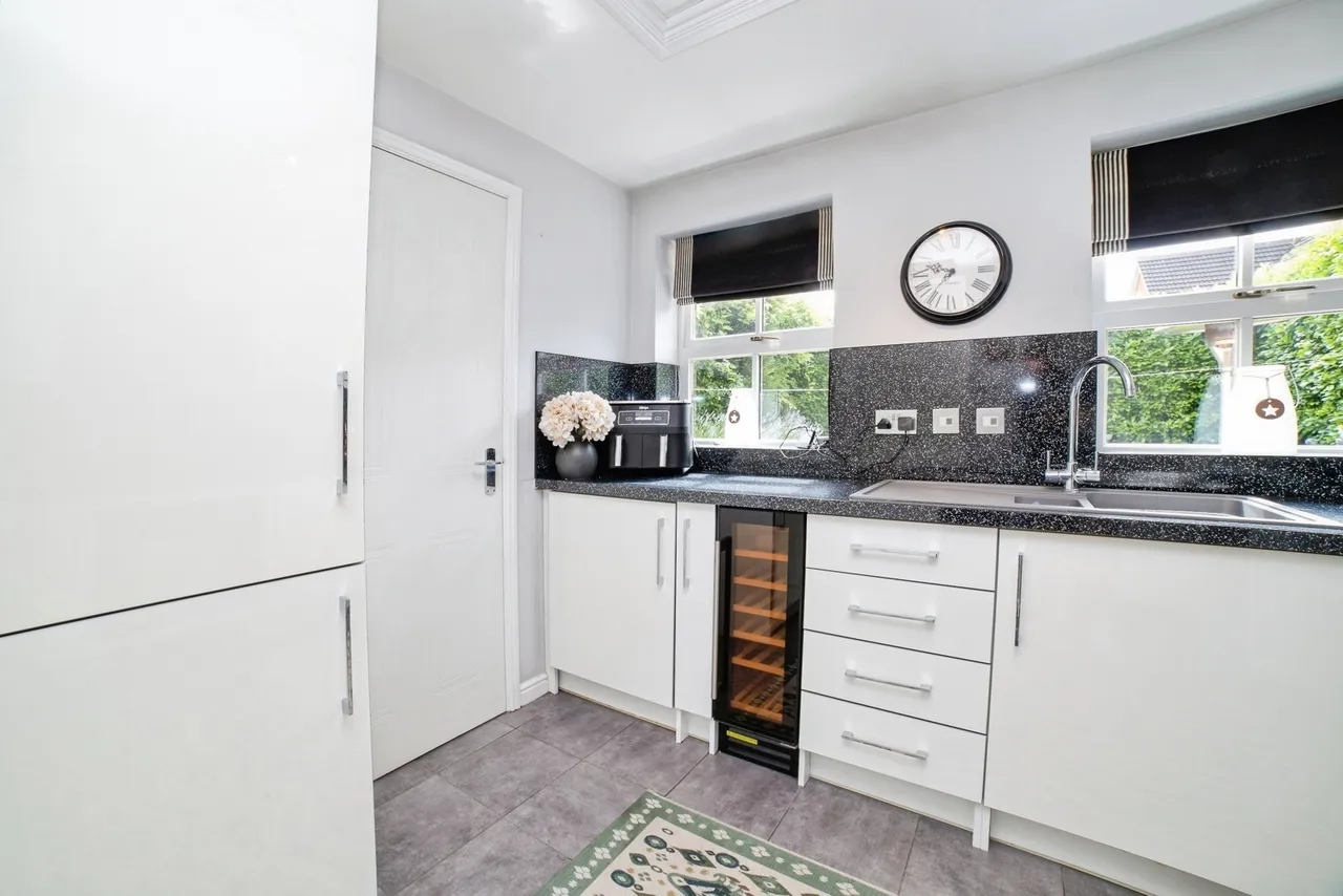 Coalfield Close, Sutton-in-Ashfield, Nottinghamshire, NG17, photo 8