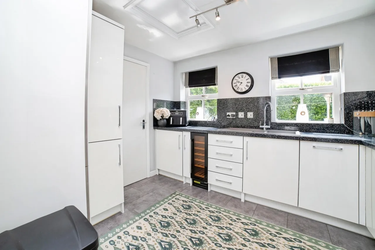 Coalfield Close, Sutton-in-Ashfield, Nottinghamshire, NG17, photo 7