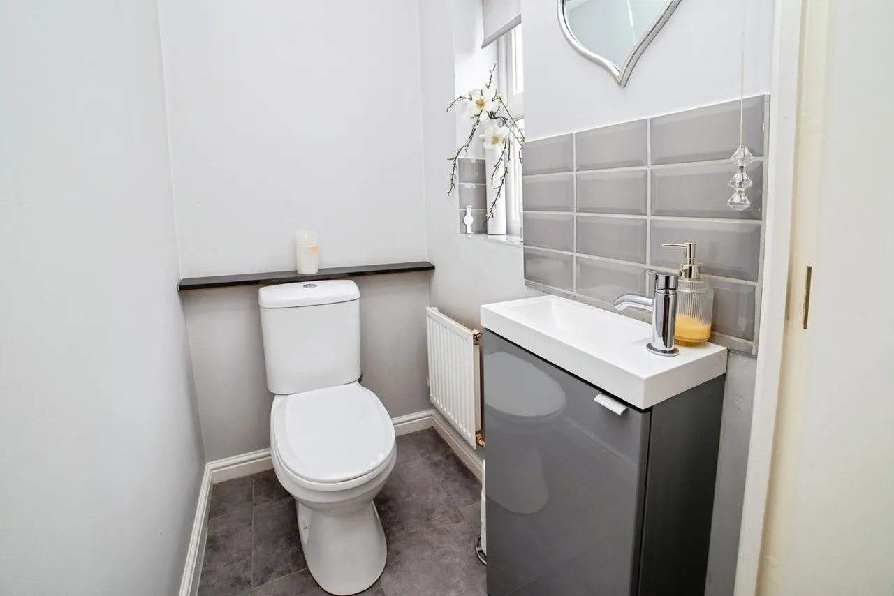 Coalfield Close, Sutton-in-Ashfield, Nottinghamshire, NG17, photo 5