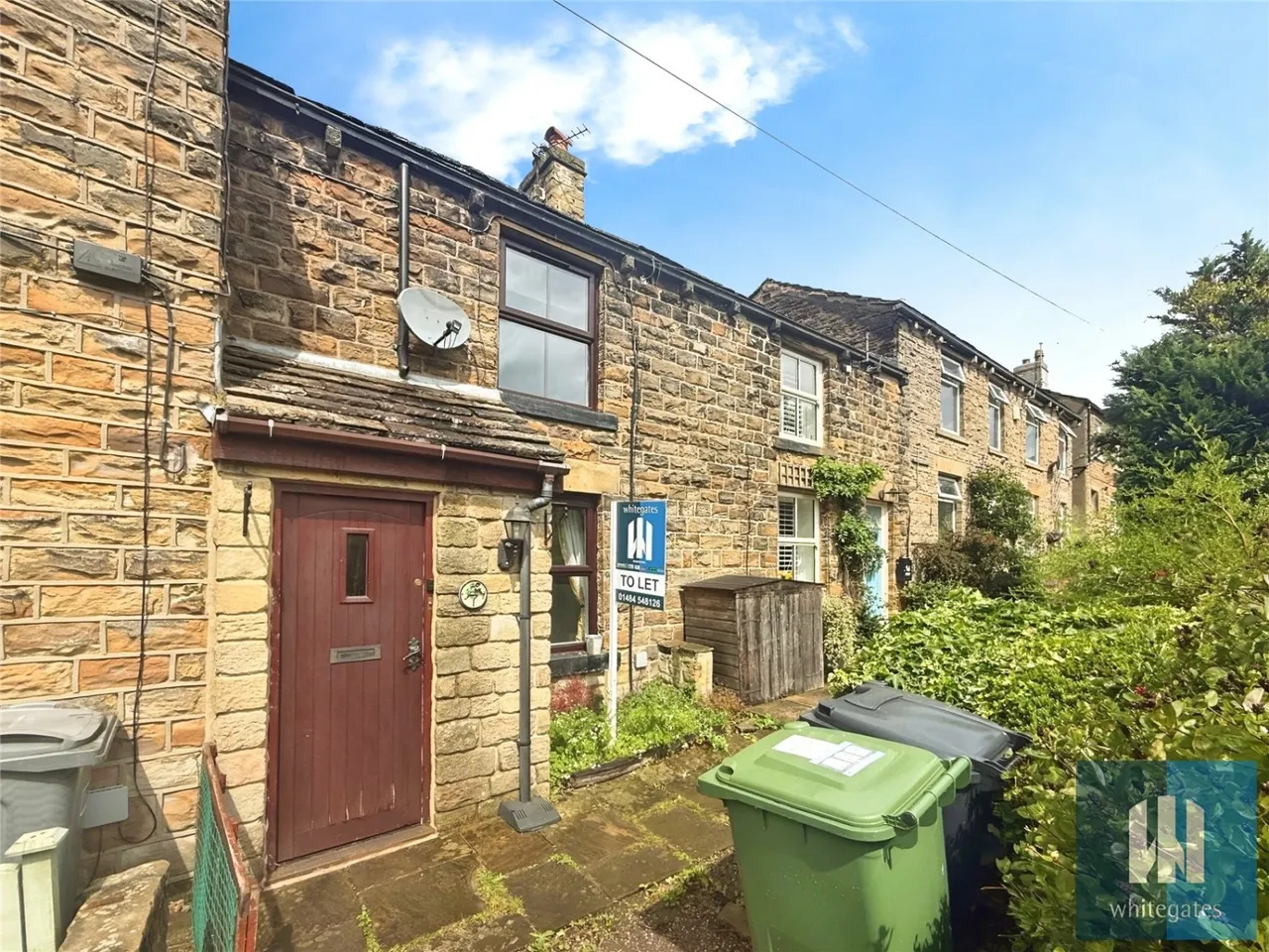 2 bed house to rent, Clough Gate, Grange Moor, WF4