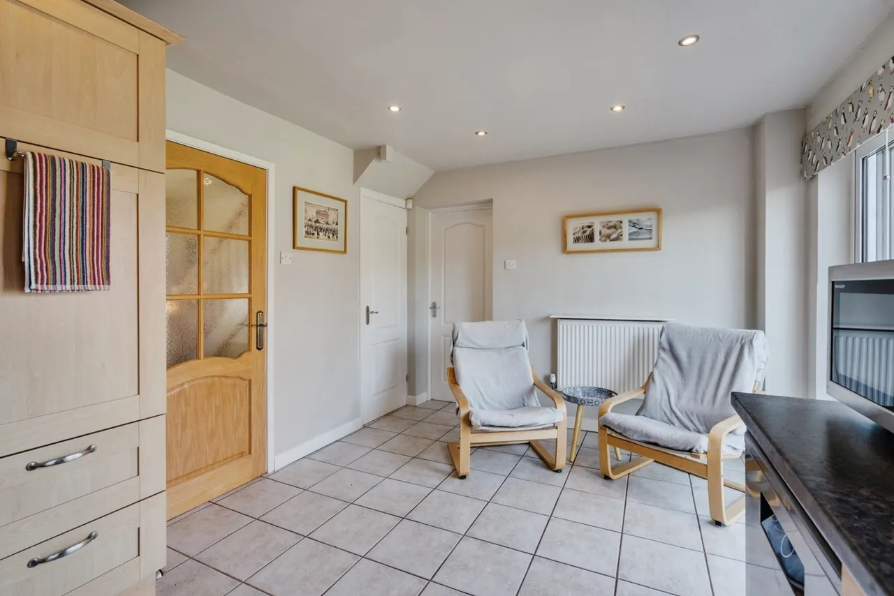 St. Georges Avenue, Westhoughton, BL5, photo 8