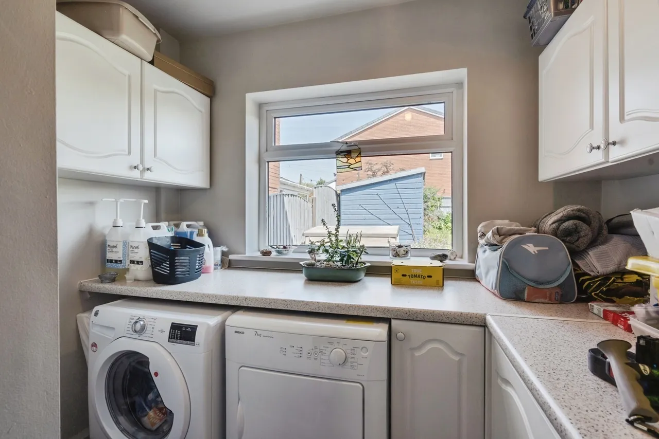 St. Georges Avenue, Westhoughton, BL5, photo 9