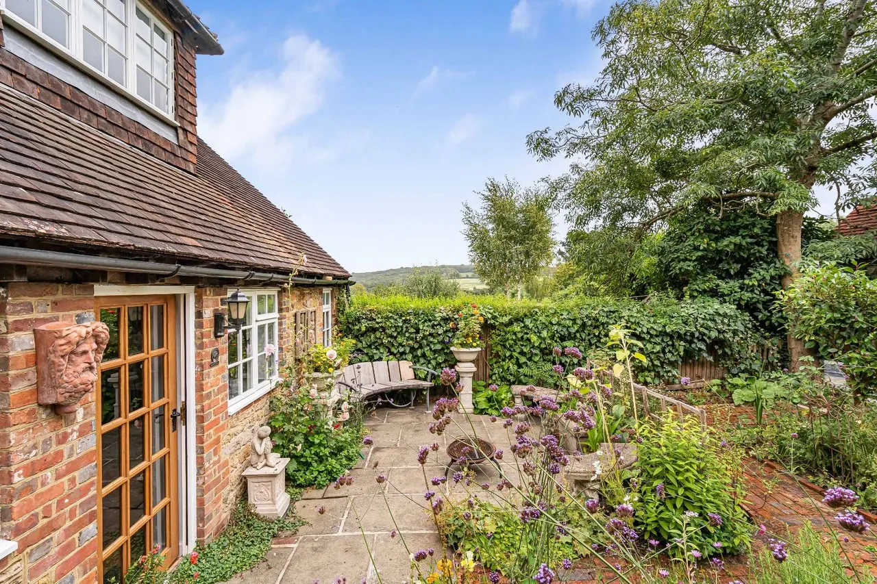 North Street, Petworth, GU28, photo 16