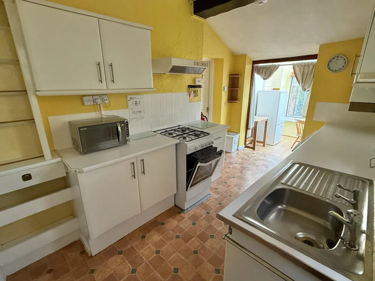 Columbia Road, BH10, photo 2