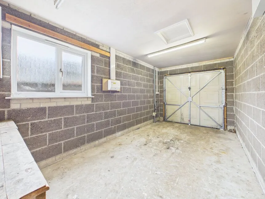 Havenside Close, Oldham, OL4, photo 13
