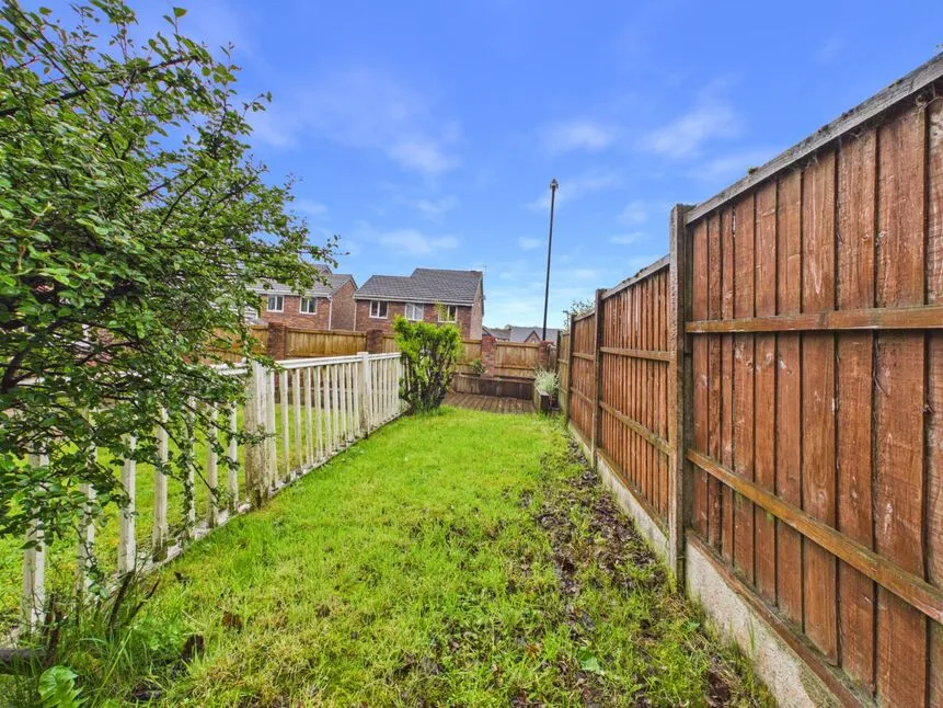 Havenside Close, Oldham, OL4, photo 23