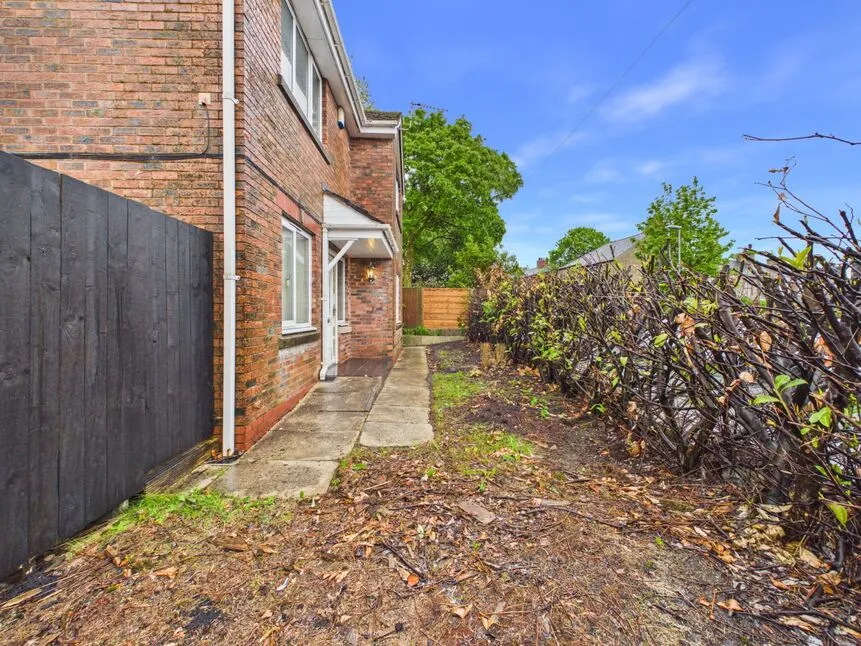 Havenside Close, Oldham, OL4, photo 27