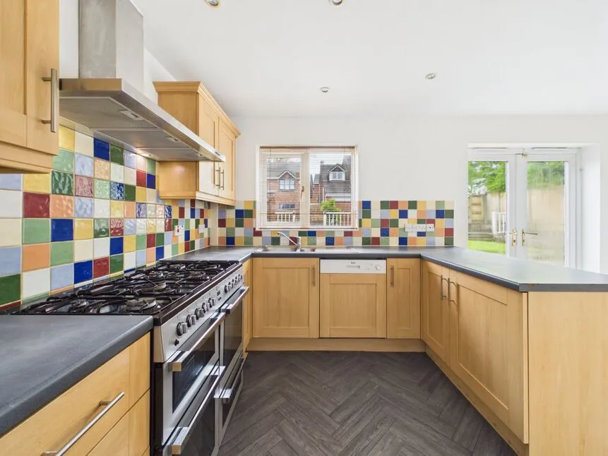 Havenside Close, Oldham, OL4, photo 12