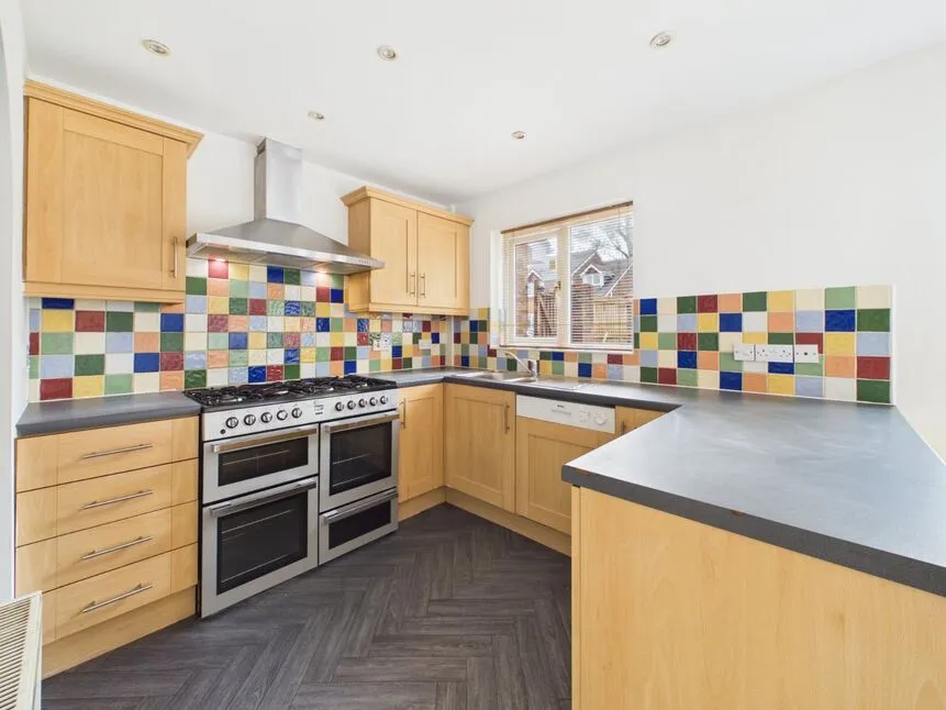 Havenside Close, Oldham, OL4, photo 11