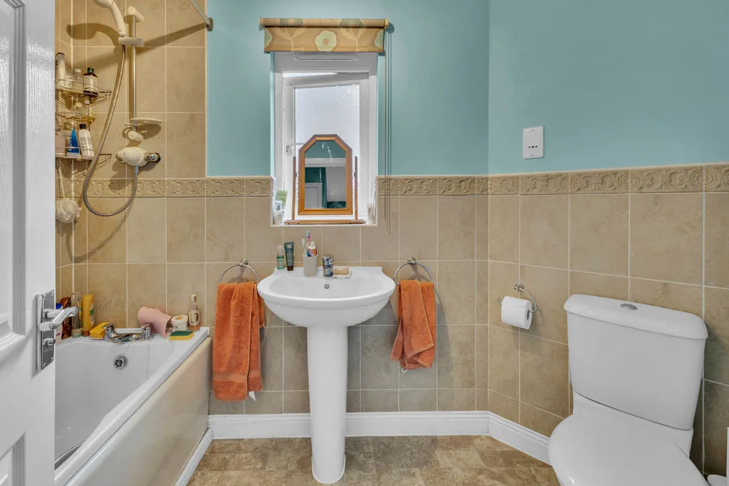 Newbold Hall Drive, Rochdale OL16 3AJ, photo 16