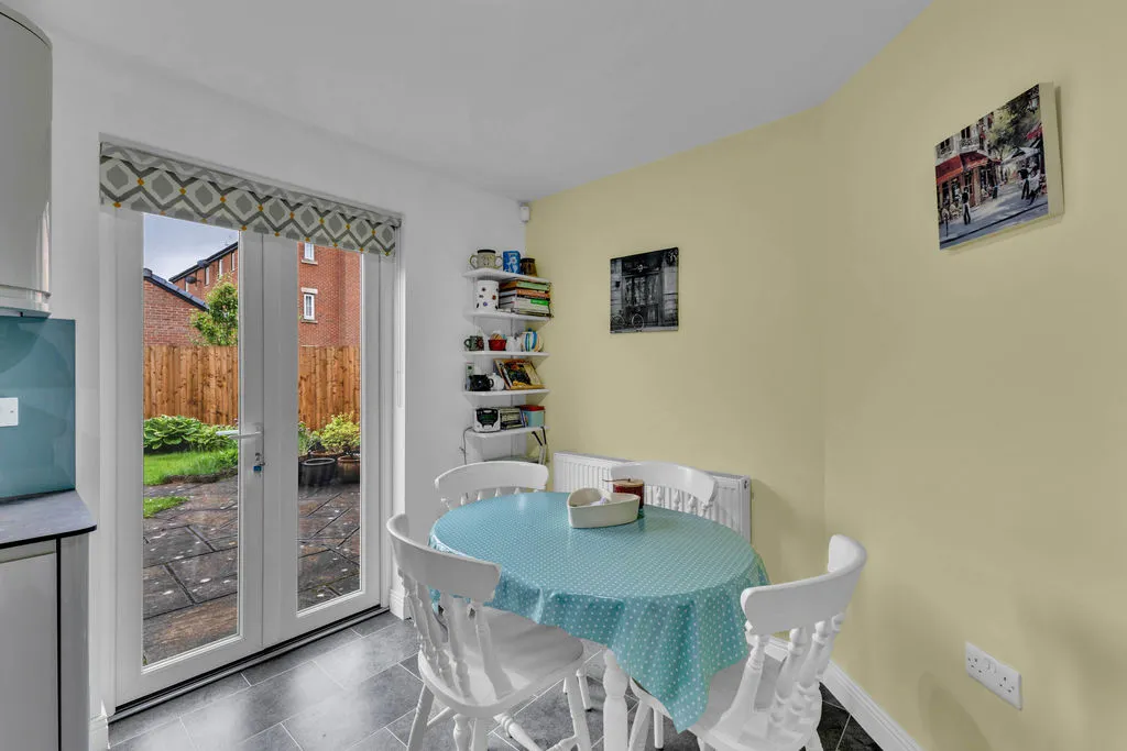 Newbold Hall Drive, Rochdale OL16 3AJ, photo 10