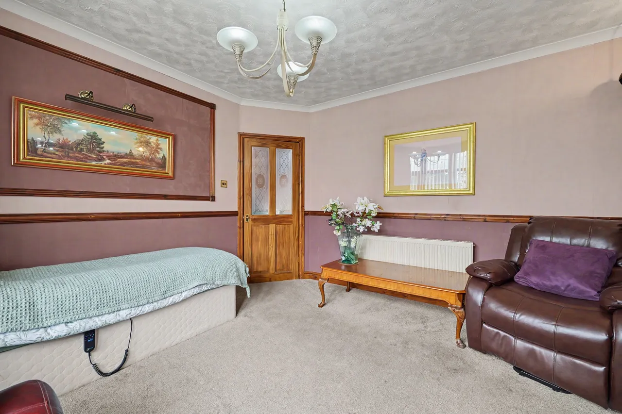 Nuneaton Road, Bedworth, CV12, photo 5