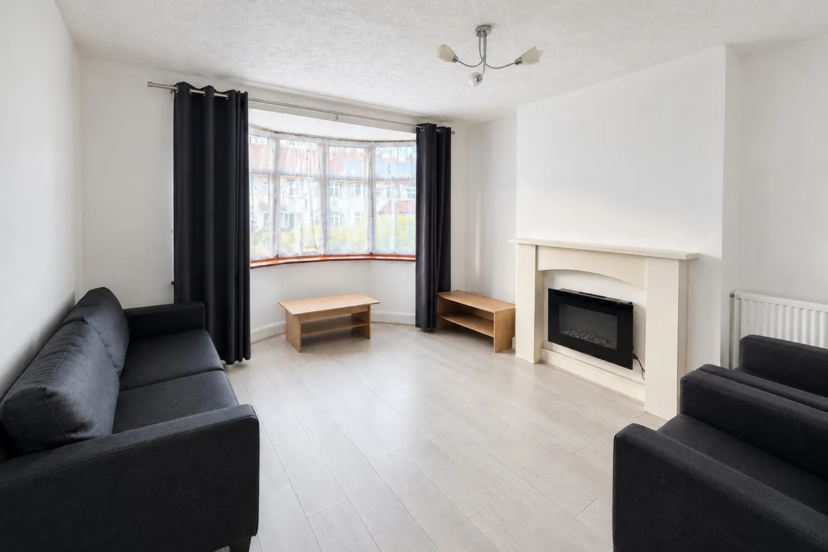Seymer Road, Romford, RM1, photo 2