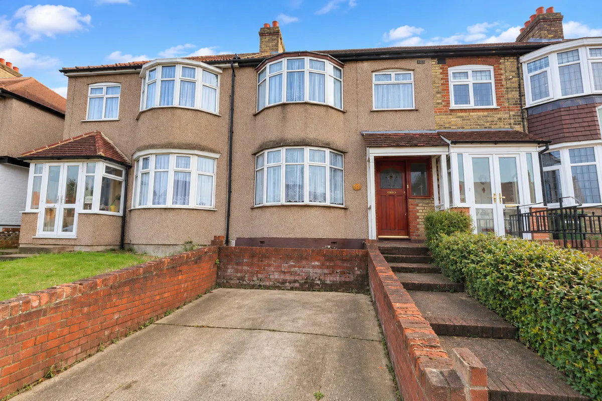 3 bed house to rent, Seymer Road, Romford, RM1