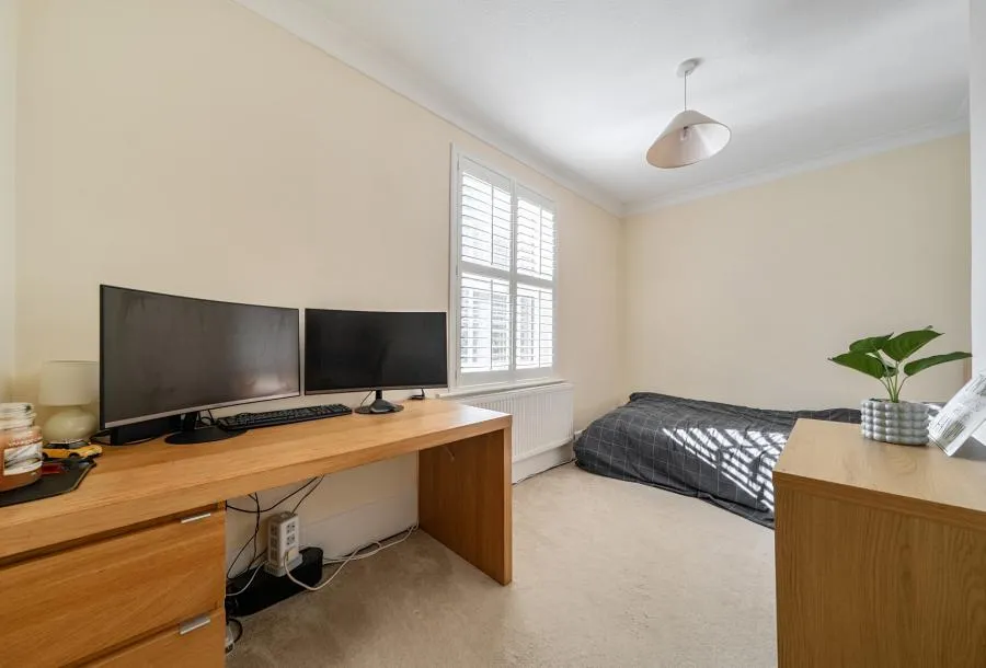 Lumley Road, Horley, RH6, photo 13