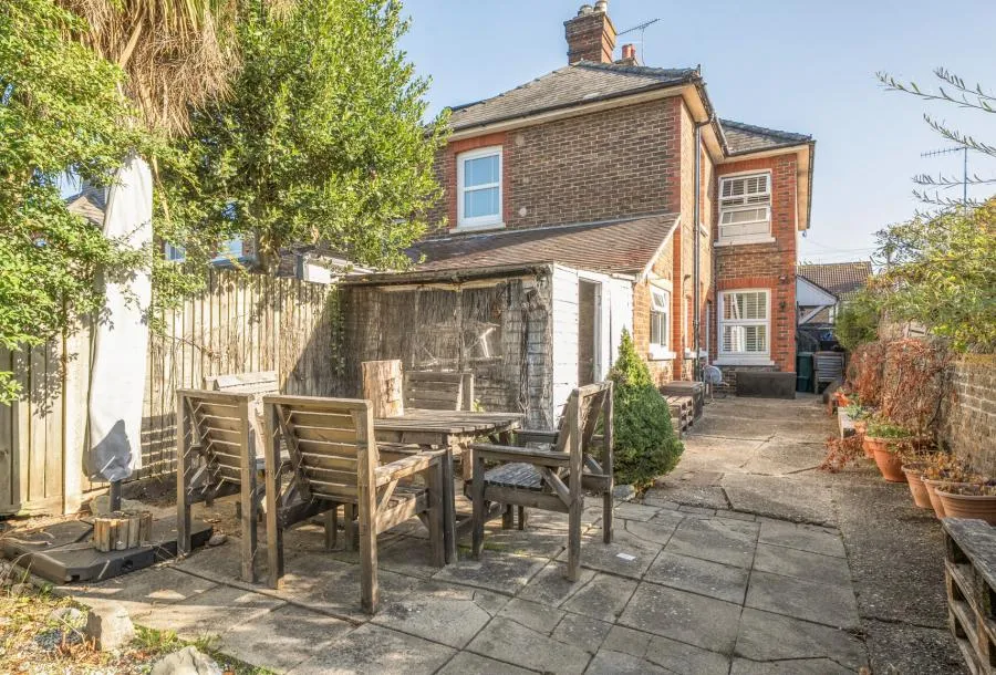 Lumley Road, Horley, RH6, photo 7