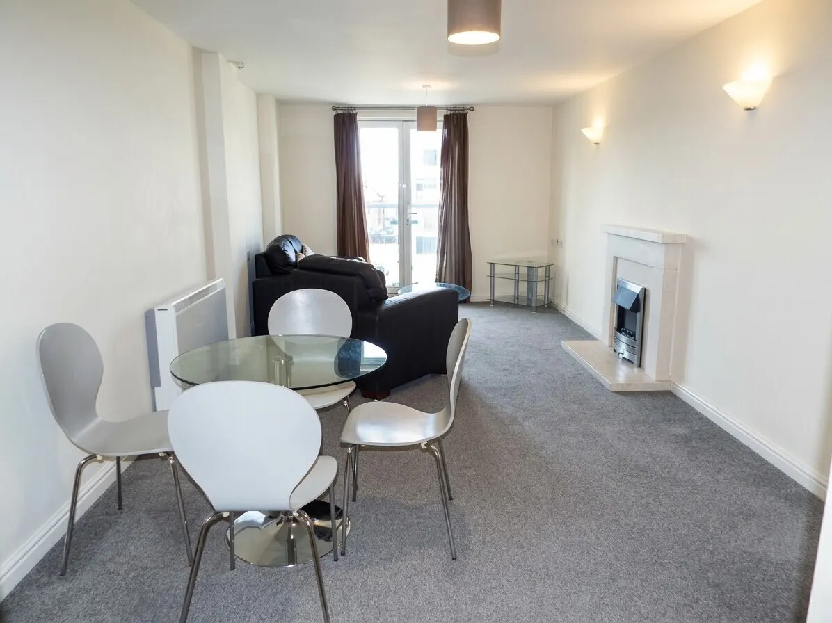 Castle Way, SO14, photo 2