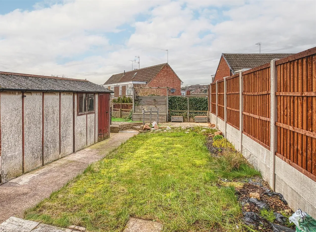 Windermere Crescent, Allestree, photo 13