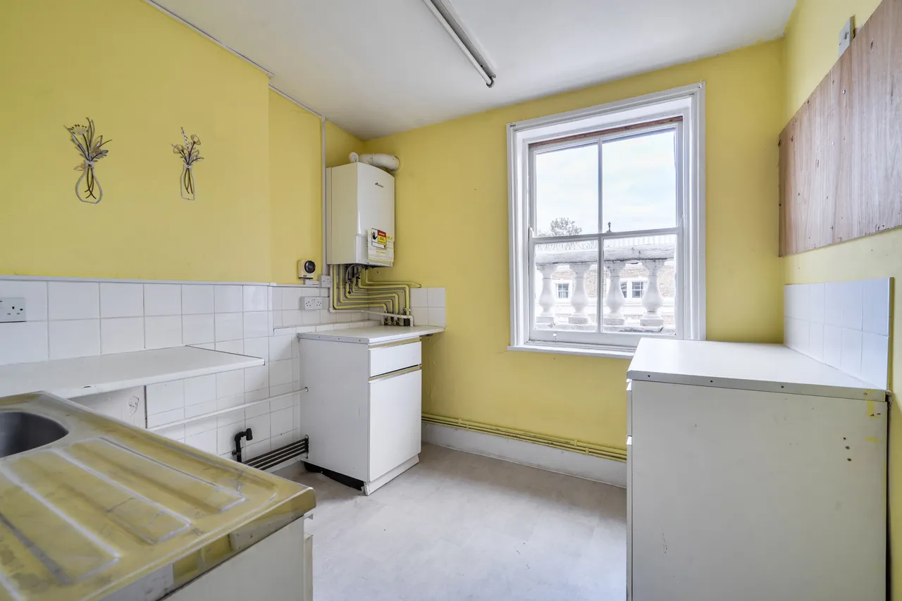 Flat 7, 24 Longridge Road, London, photo 3