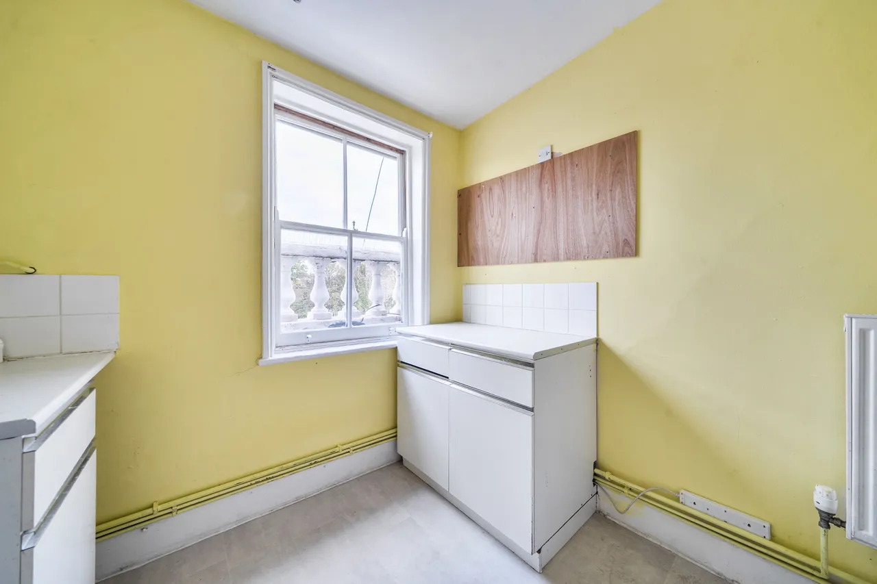 Flat 7, 24 Longridge Road, London, photo 9