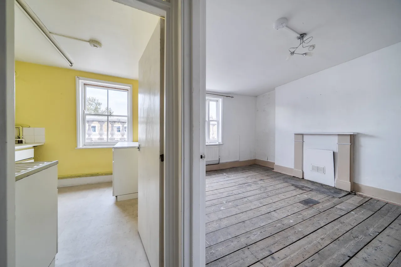 Flat 7, 24 Longridge Road, London, photo 7