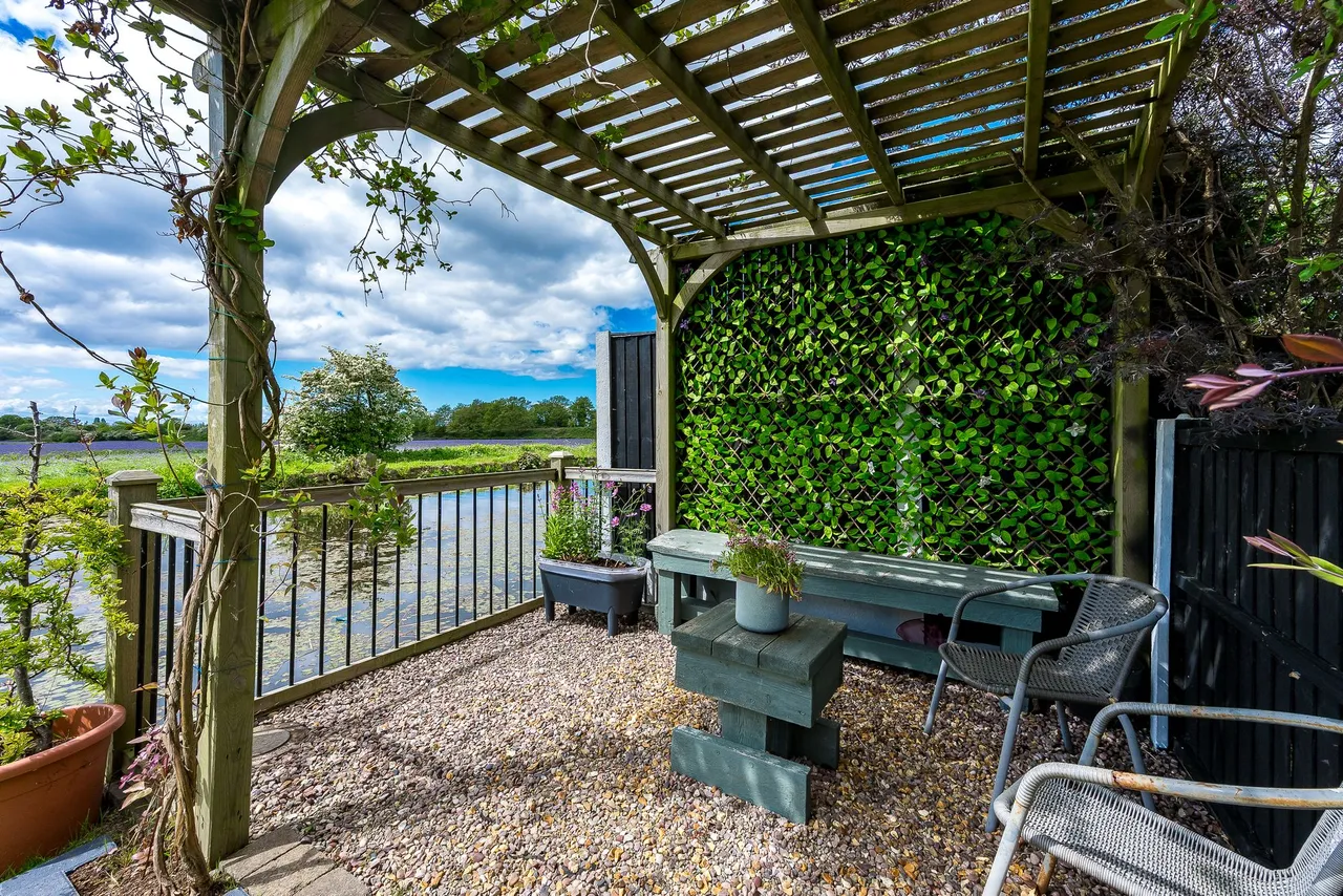 Willow Hey, Maghull, L31, photo 52
