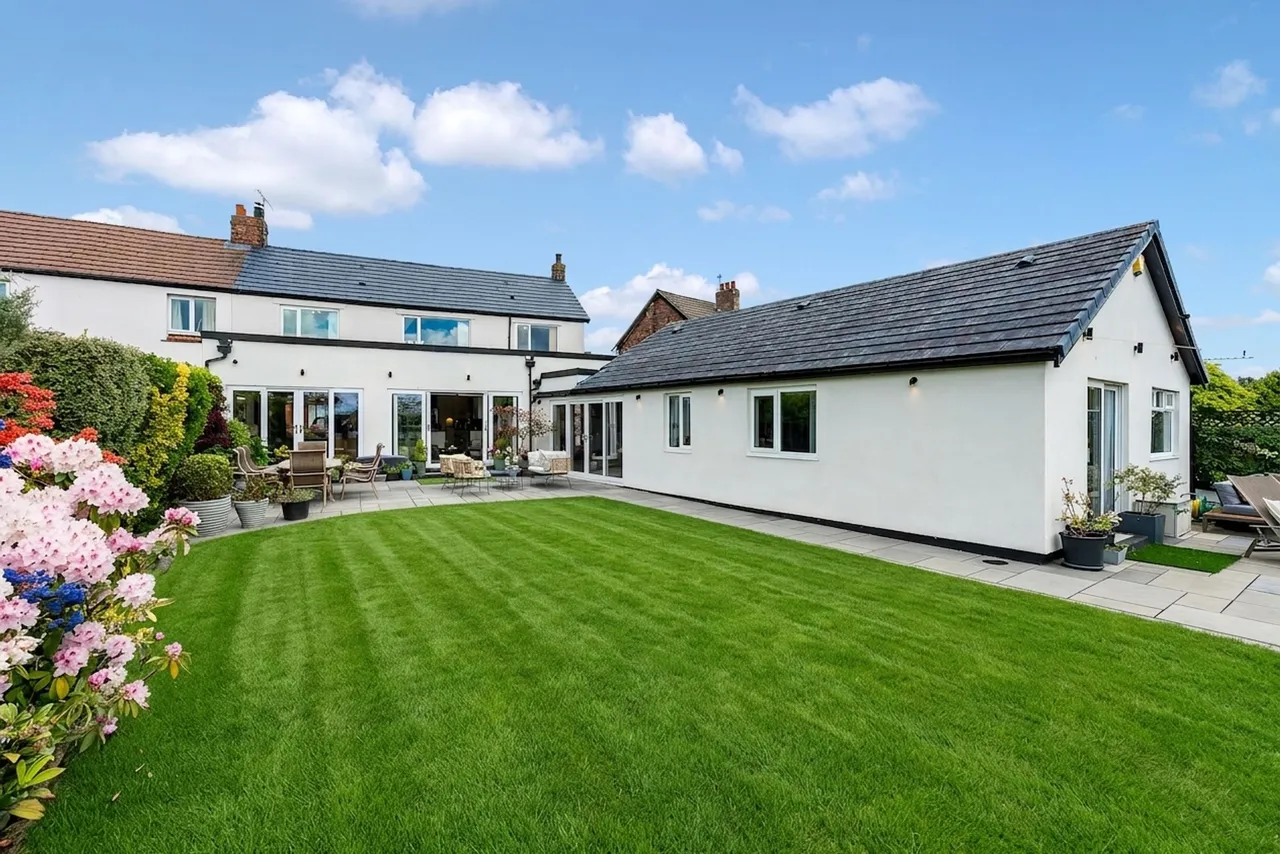 Willow Hey, Maghull, L31, photo 49