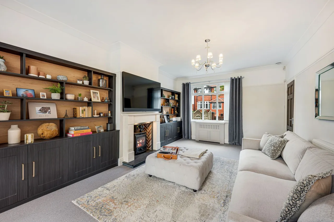 Willow Hey, Maghull, L31, photo 4