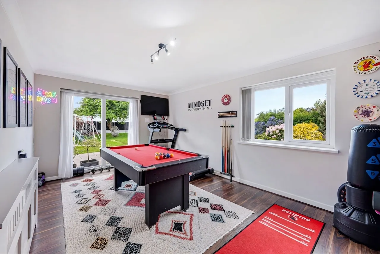 Willow Hey, Maghull, L31, photo 21