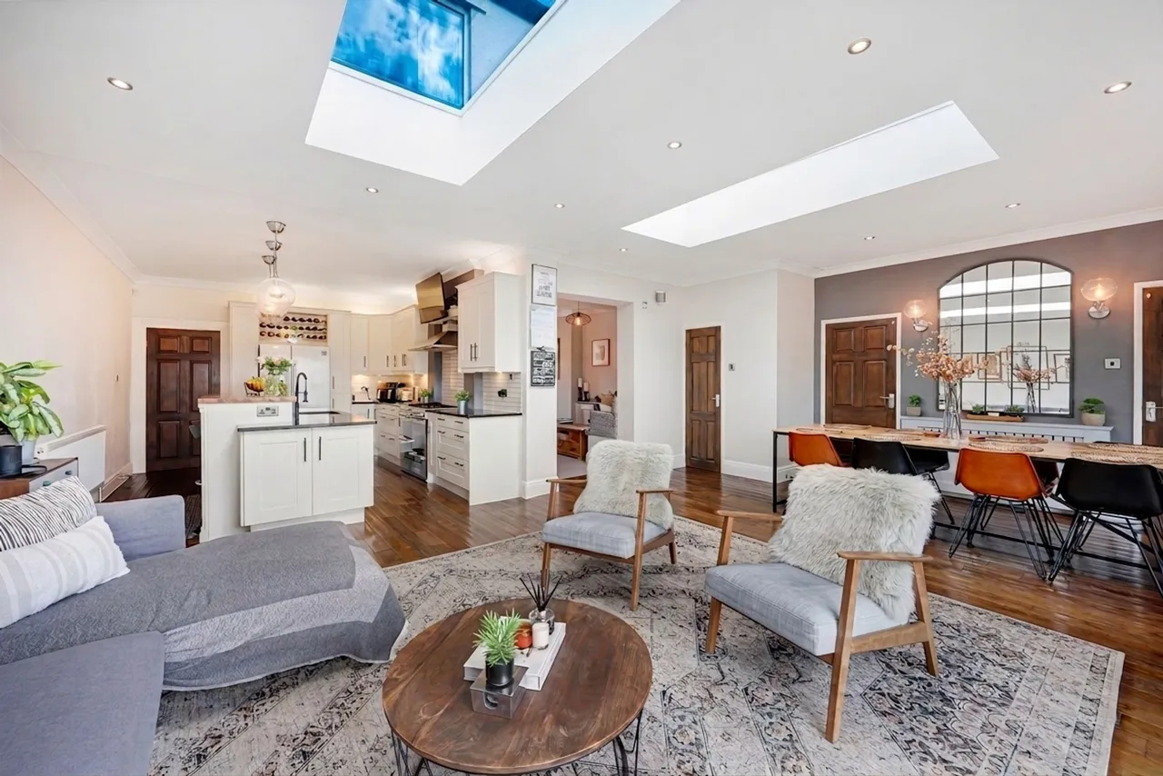 Willow Hey, Maghull, L31, photo 9