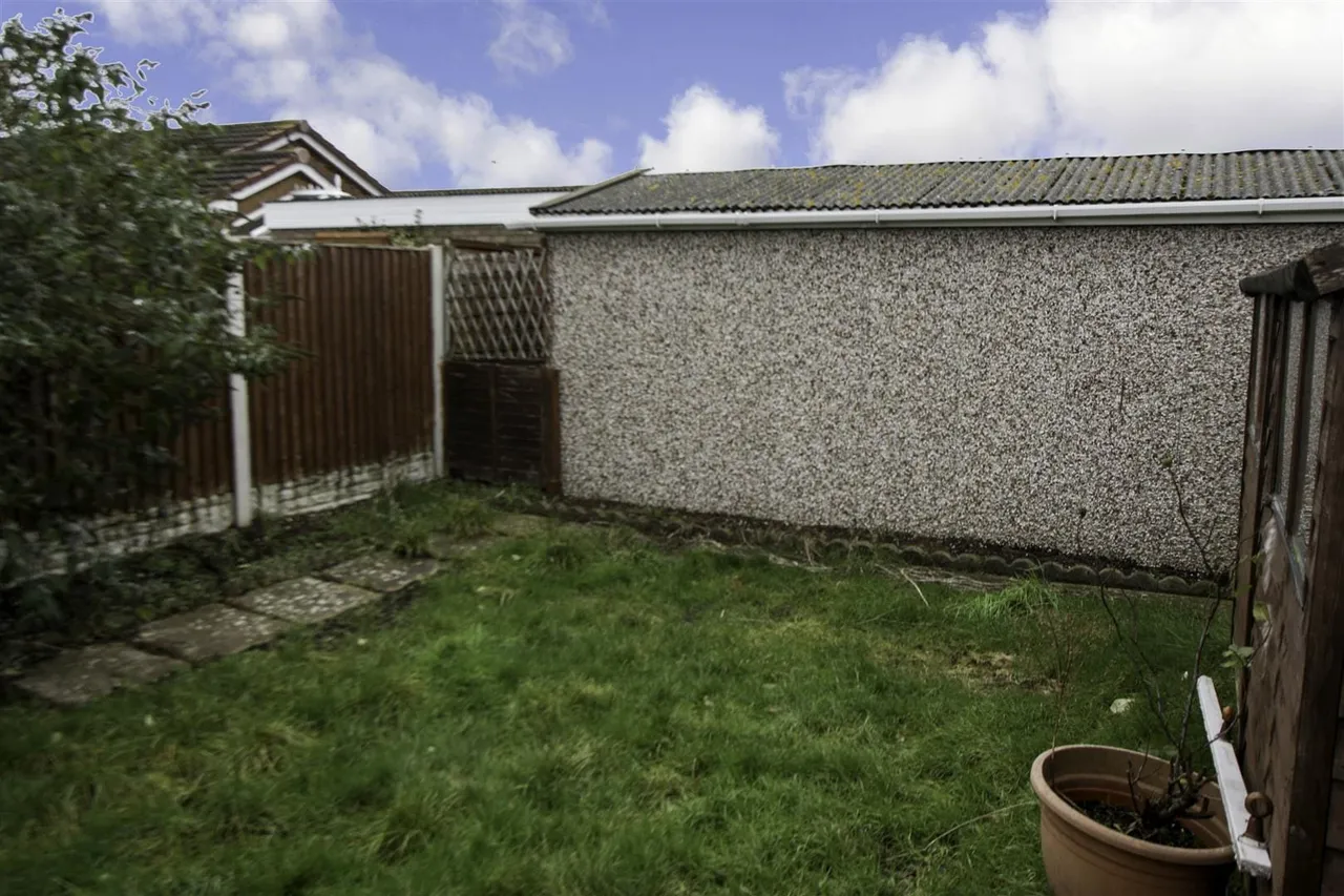 Lon Y Cyll, Pensarn, Conwy, LL22 7RP, photo 11