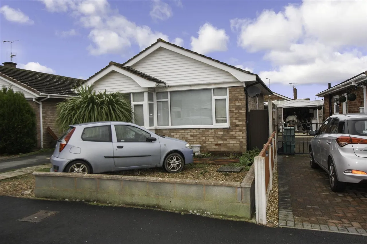 Lon Y Cyll, Pensarn, Conwy, LL22 7RP, photo 13