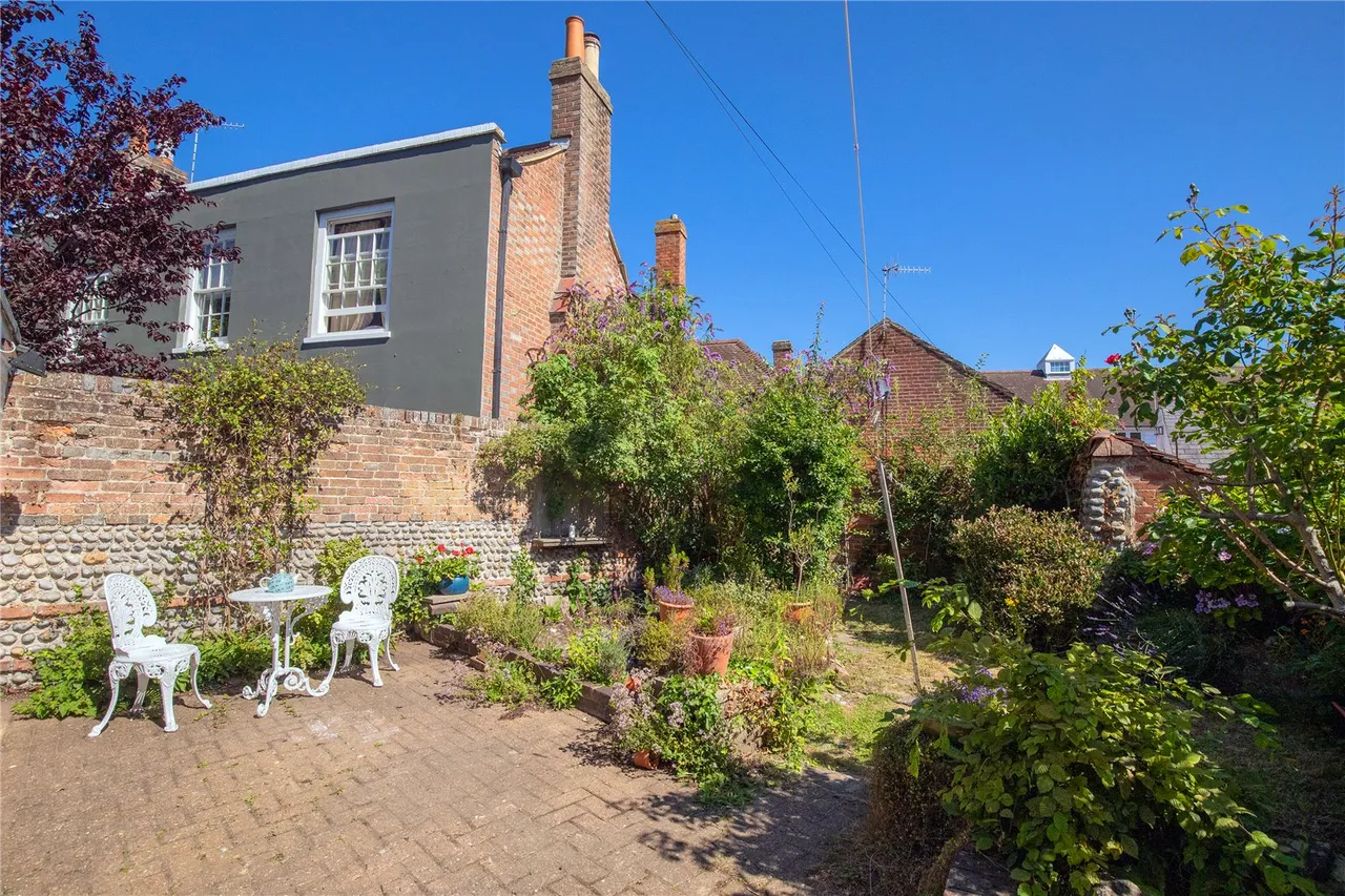 High Street, Old Town, TN40, photo 17