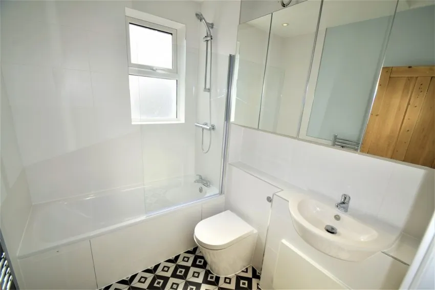 Rothschild Road, W4, photo 4