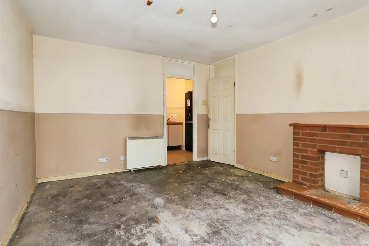 St. Cecilia Close, Kidderminster, DY10, photo 3