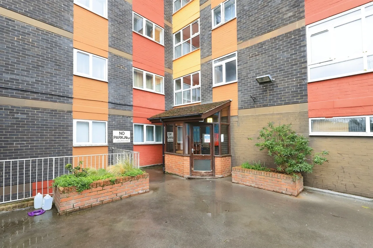 St. Cecilia Close, Kidderminster, DY10, photo 11
