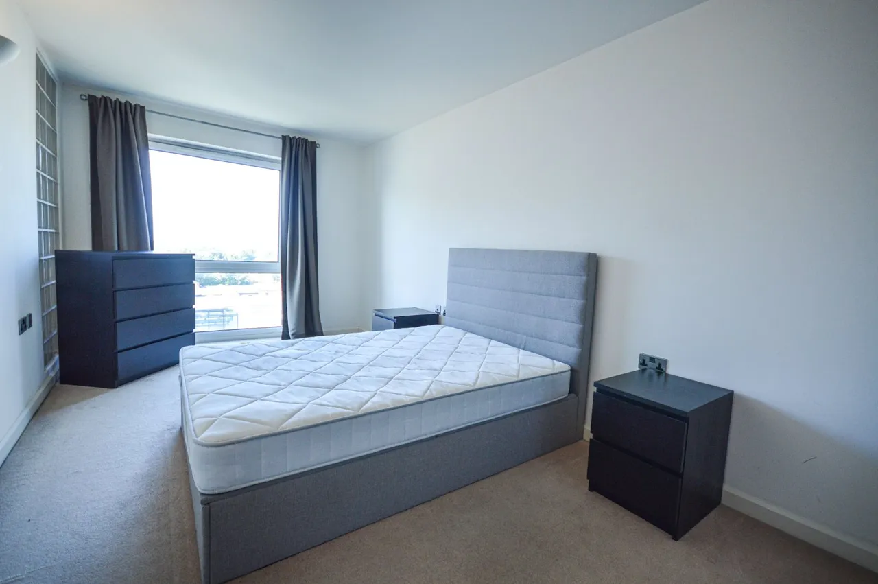 Longfield Centre, Prestwich, M25, photo 5