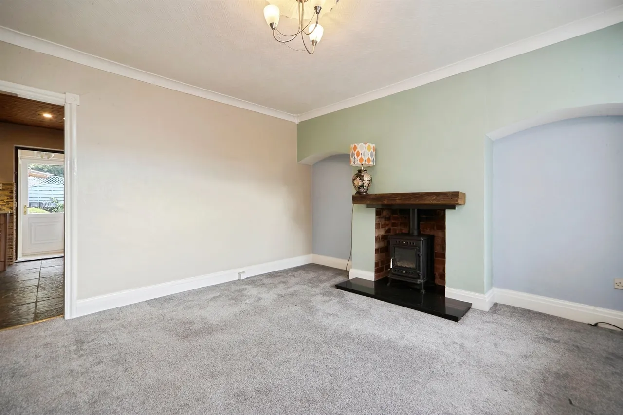 Smalewell Drive, Pudsey, LS28, photo 6