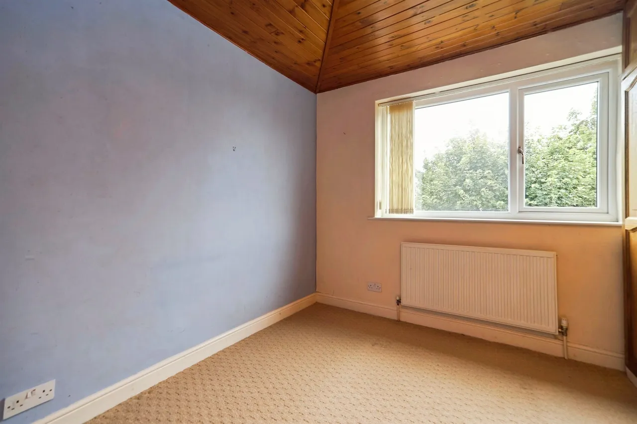 Smalewell Drive, Pudsey, LS28, photo 14