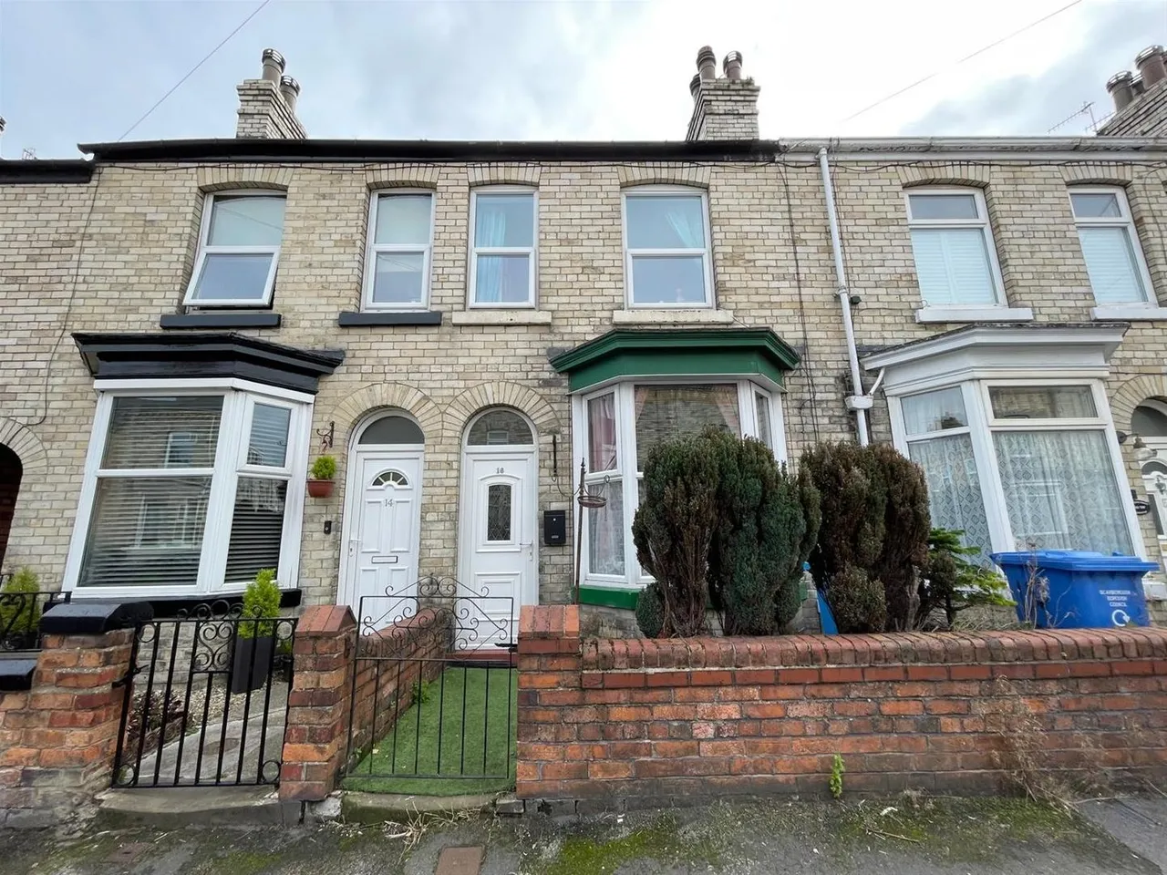 2 bed house for sale — Candler Street, Scarborough YO12 7DF