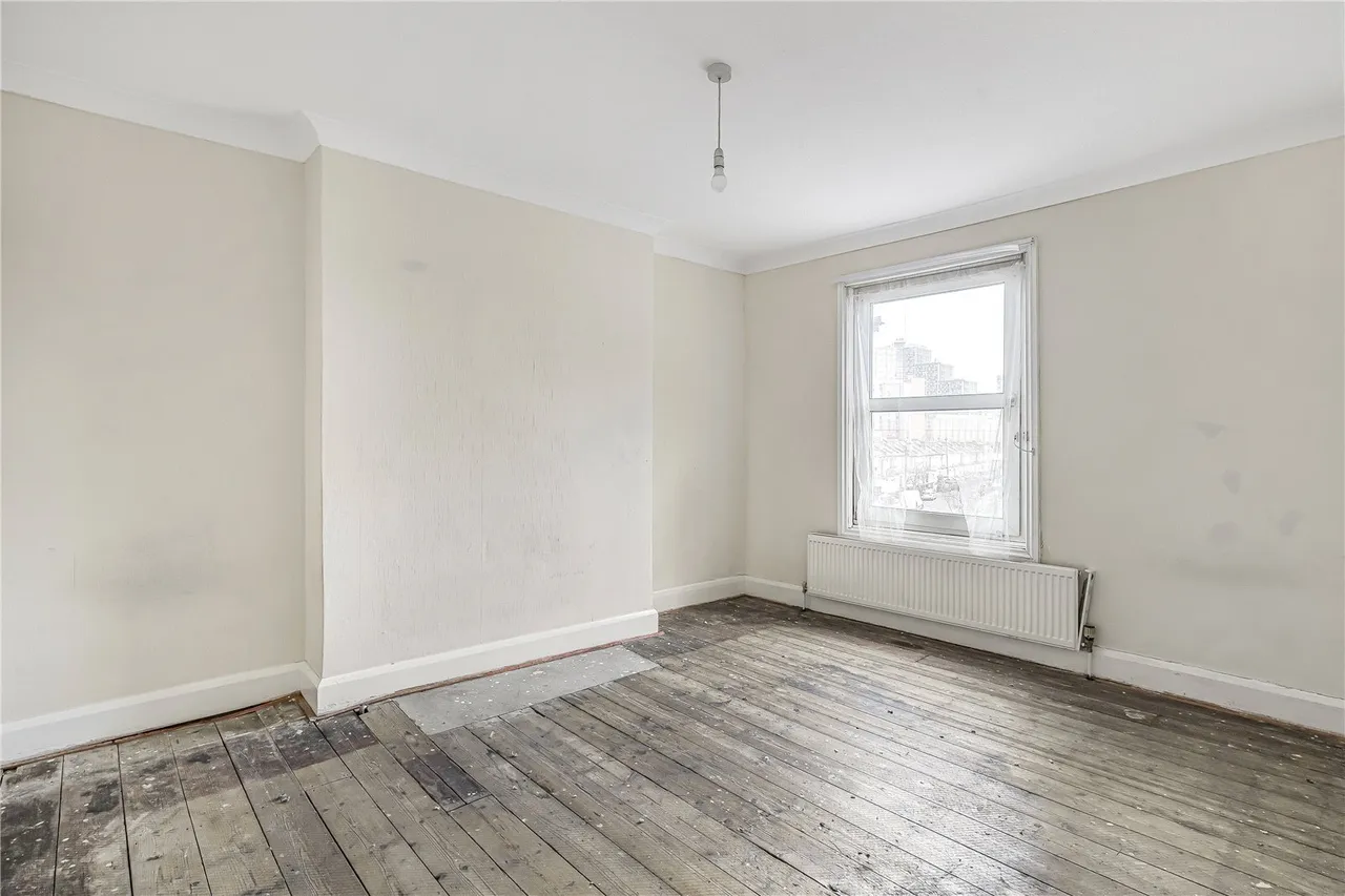 Fulham Palace Road, London, W6, photo 10