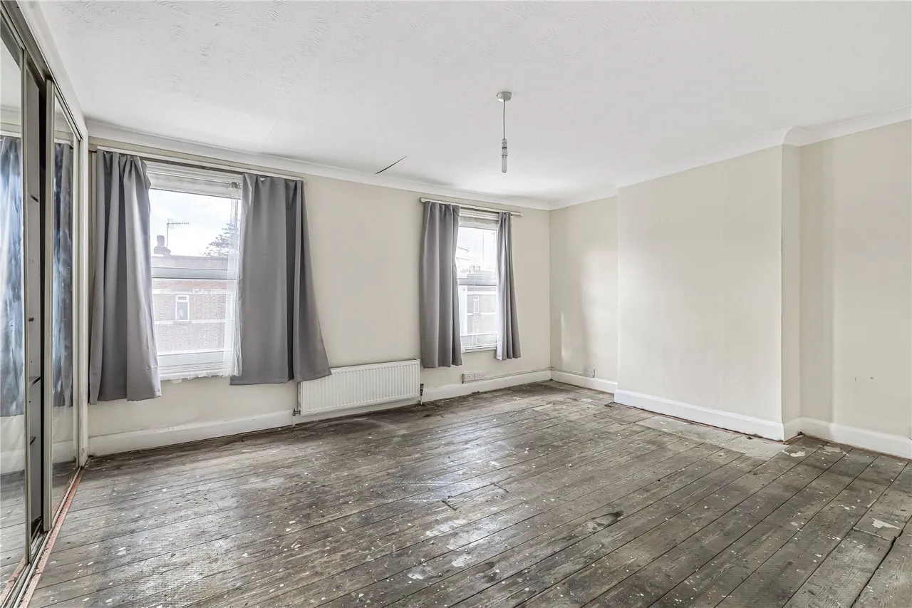 Fulham Palace Road, London, W6, photo 8